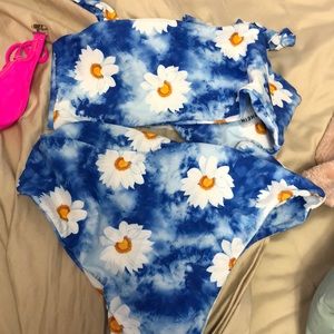 High waist daisy bikini set